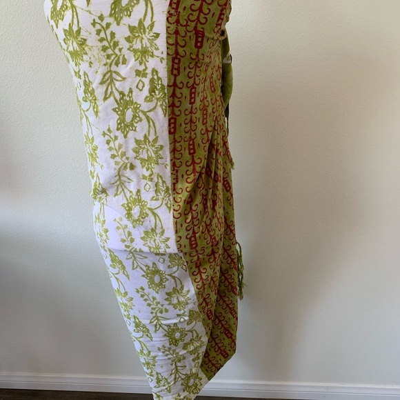 Sarong - Picture 3 of 6